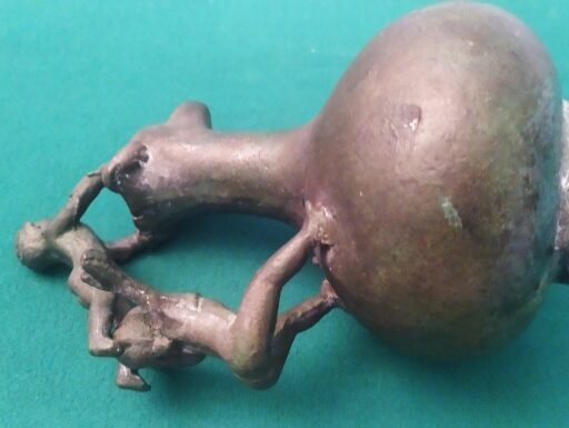Anfora bronzo manico putti
