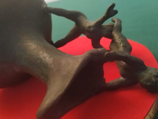 Anfora bronzo manico putti