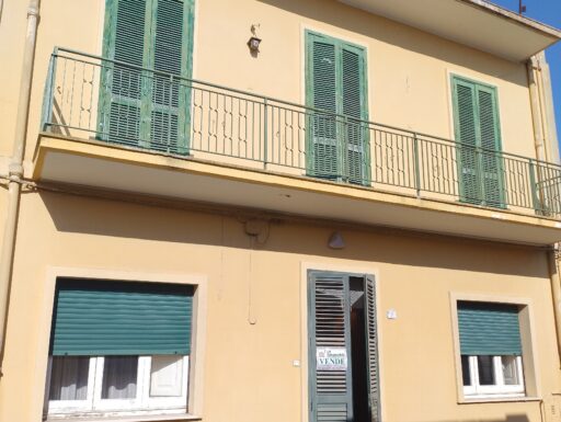 Casa indipendente in guagnano le via manzoni 39