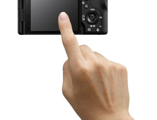 Sony a6700 + e pz 16-50mm f/3,5-5,6 oss (ilce6700lb) - promo