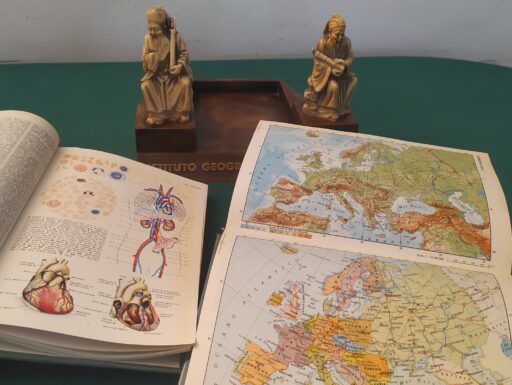 Espositore porta libri d'epoca