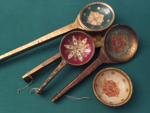 Mestoli e ciotola d'epoca in legno antica firenze