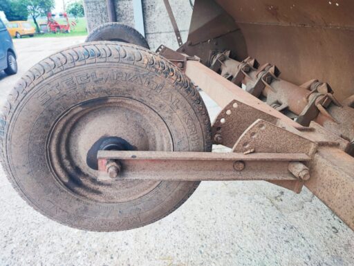 Trincia sarmenti agricola