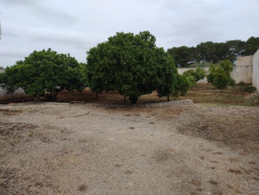 Finimmobil vende in veglie (le) via strada 24 snc villa