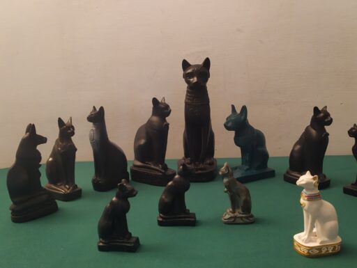 Statue gatti antico egitto