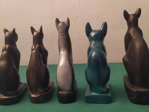 Statue gatti antico egitto