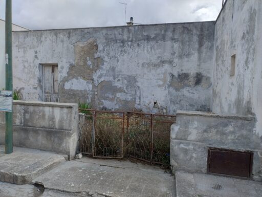 Casa in guagnano (le) via a. de gasperi 32