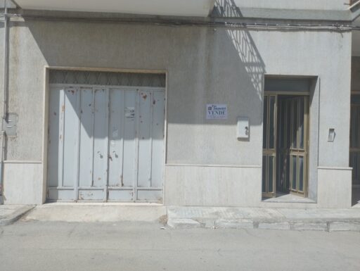 Casa autonoma in salice sal.(le) via p. mascagni 5