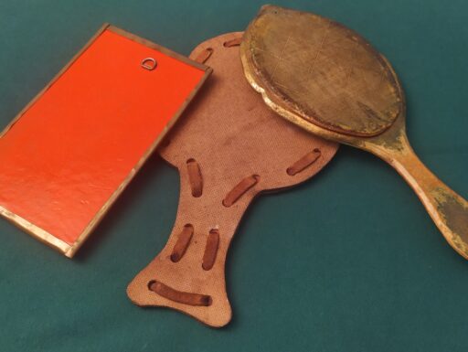 Specchi d'epoca manuali