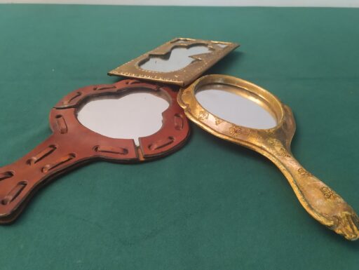 Specchi d'epoca manuali