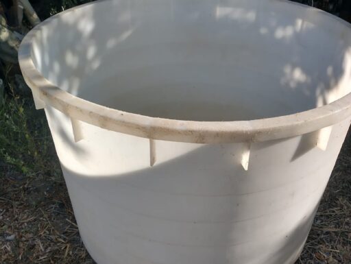 Mastello in plastica da 700 lt. - colore bianco