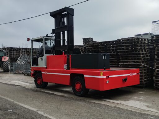 Carrello elevatore laterale
