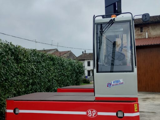 Carrello elevatore laterale