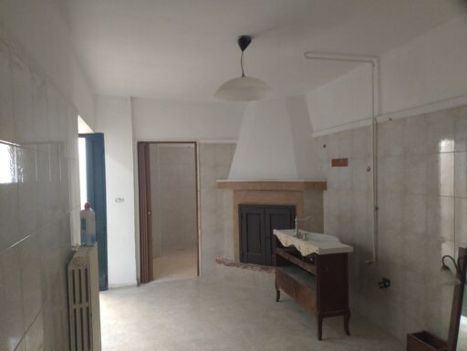 Casa autonoma, in san donaci (br)