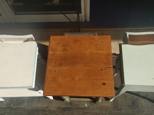 Comodini in legno d'epoca