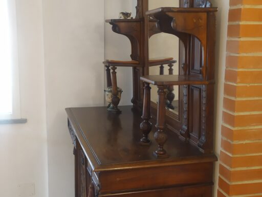Credenza d'epoca noce massello
