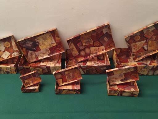 Scatole d'epoca dimensioni decrescenti