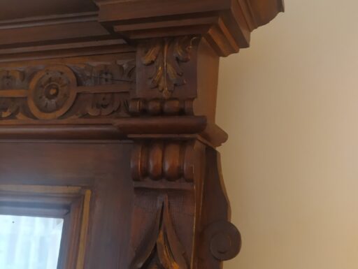 Credenza d'epoca noce massello