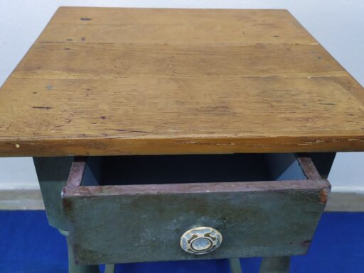 Comodini in legno d'epoca