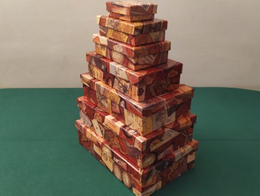 Scatole d'epoca dimensioni decrescenti