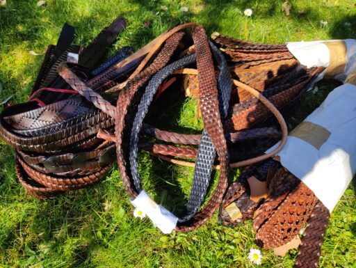 Portafogli cinture porta chiavi ecc- vera pelle