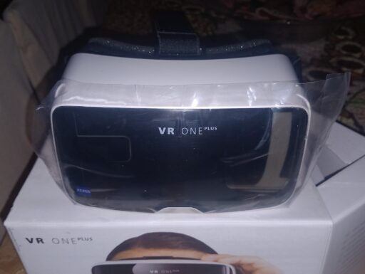 Zeiss vr one plus - occhiali per realtà virtuale