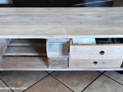 Porta tv in legno