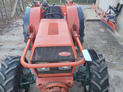 Trattore vigneto 60 hp