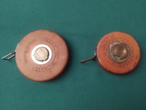 Decametri d'epoca (ottone-cuoio-tessuto) anni 40/50