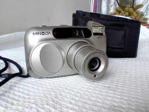 Fotocamere analogiche vintage, nikon olimpus canon rollei