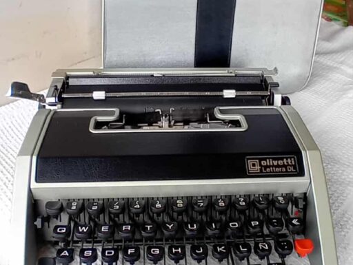 Macchine per scrivere olivetti e altre