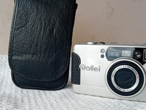 Fotocamere analogiche vintage, nikon olimpus canon rollei