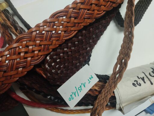 Cinture e guinzagli intrecciati - vera pelle