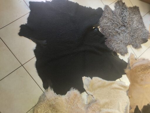 Pelli in pelo per abbigliamento -arredamento ecc..