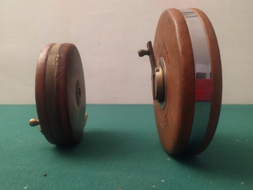 Decametri d'epoca (ottone-cuoio-tessuto) anni 40/50