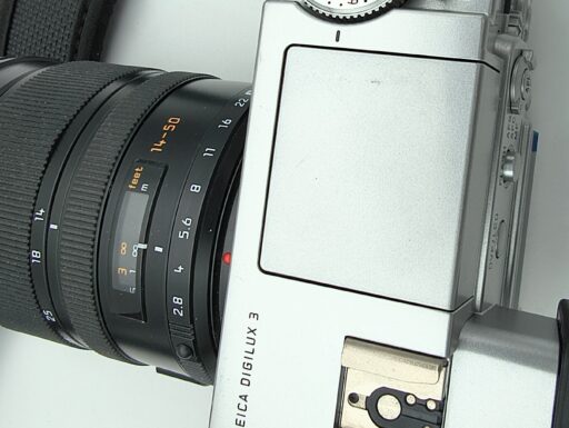 Leica digilux 3 + leica d vario elmarit 14-50mm f/2.8-3.5