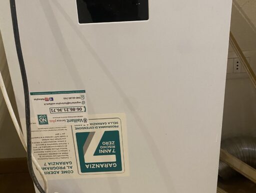 Caldaia vaillant 2024 nuova mai usata causa trasloco