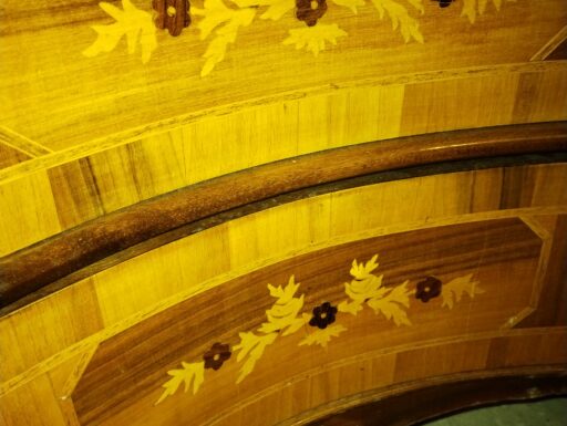 Ribaltina intarsiata