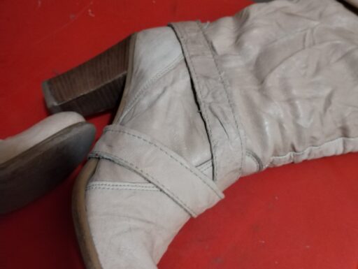 Stivali vintage donna pelle beige