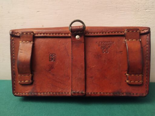 Militaria legno-metallo: gavette borracce giberna cassette