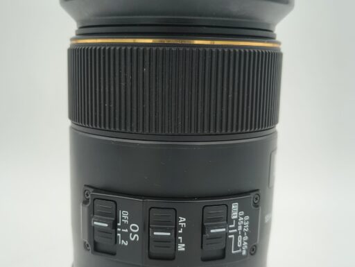 Sigma 105mm f/2.8 ex dg macro os per canon usato