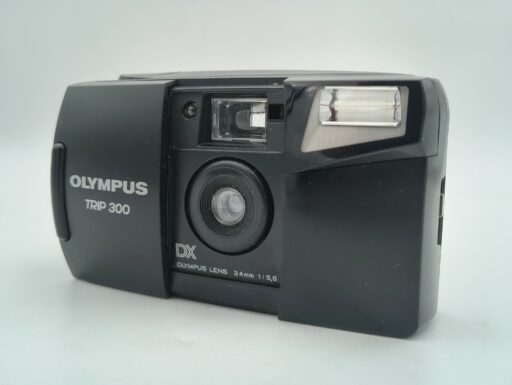 Olympus trip 300 (fotocamera analogica 35mm) usato