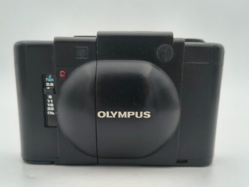 Olympus xa (fotocamera analogica 35mm) usato