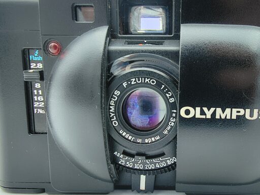 Olympus xa (fotocamera analogica 35mm) usato