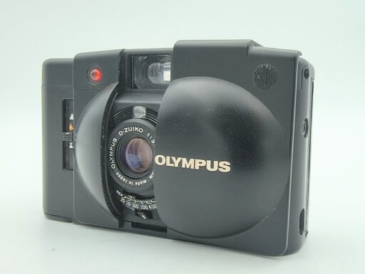 Olympus xa2 (analogica 35mm) usato