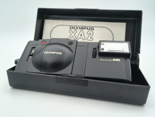 Olympus xa2 (analogica 35mm) usato