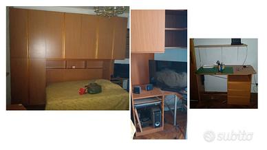 Mobili, film vhs e varie