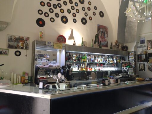 Bar + immobile in salice sal (le)
