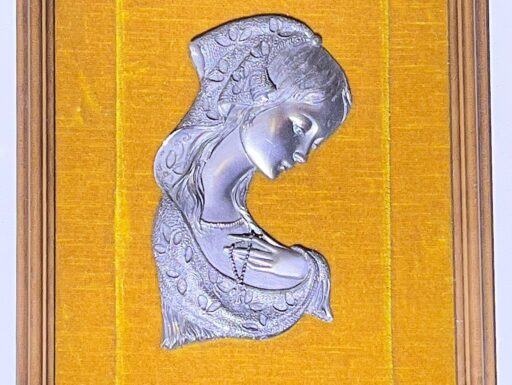 Bassorilievo arte sacra retrò