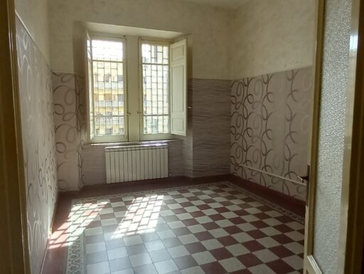 Appartamento in via francesco crispi a catanzaro